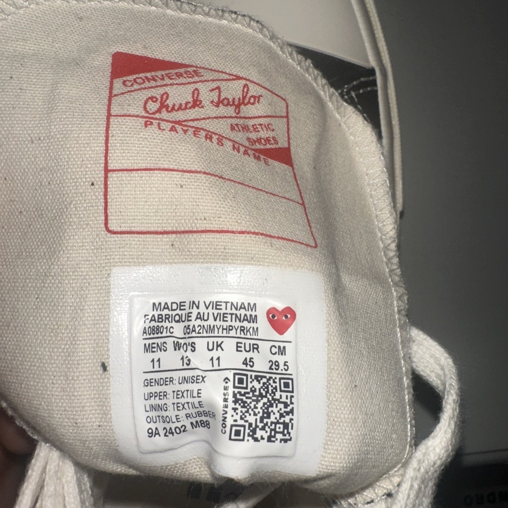 COMME DES GARÇONS PLAY M11W13 Converse Chuck 70OG Single Heart Hi Sneakers Black - Picture 11 of 15